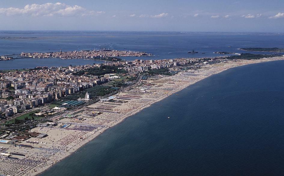 Residence Torino Кьоджа Экстерьер фото